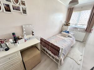 Bedroom- click for photo gallery